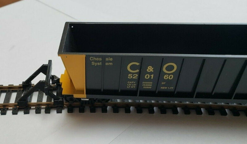 Load image into Gallery viewer, SET OF FOUR HO SCALE TRACK BUMPER