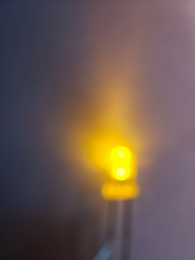 Load image into Gallery viewer, 3mm leds WHITE,GREEN,RED,AND YELLOW QT 10,25,50,75   Translusant 3MM Leds US s/h